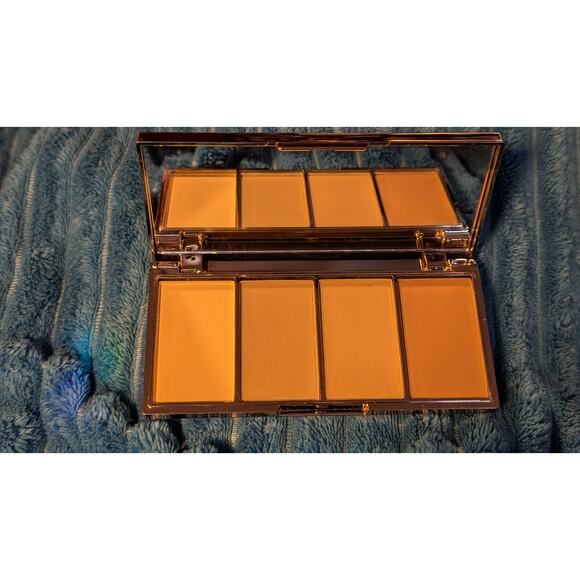 Beau Babe Beauty Sculpting Contour Palette - Picture 2 of 3